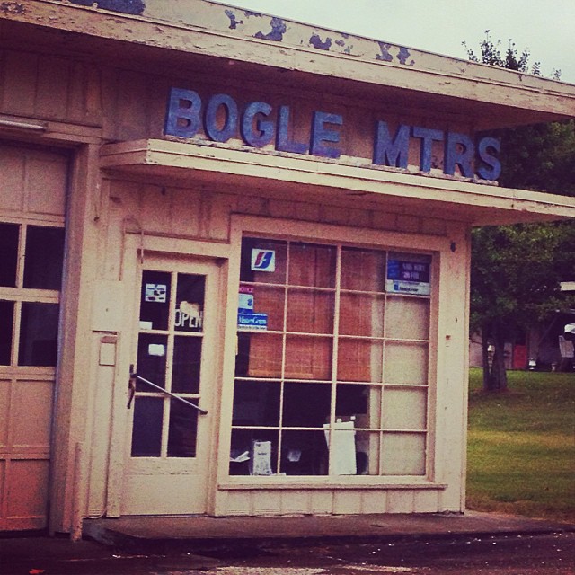 Bogle Motors Bruceton TN sign signage signporn signg… Flickr