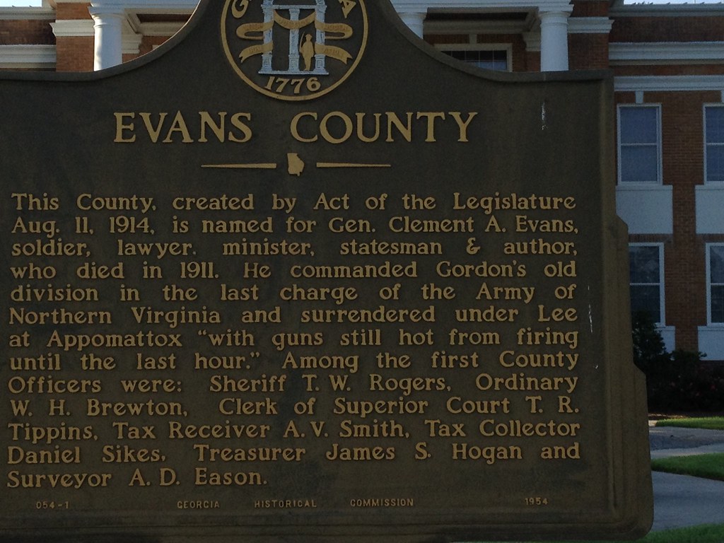 Evans County Courthouse sign in Claxton, devtmefl Flickr