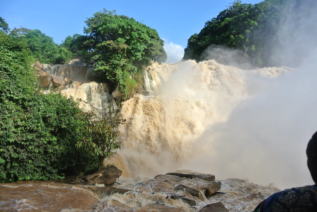 Chute du Zongo. Dans le bas congo, 68 mètres de haut Flickr