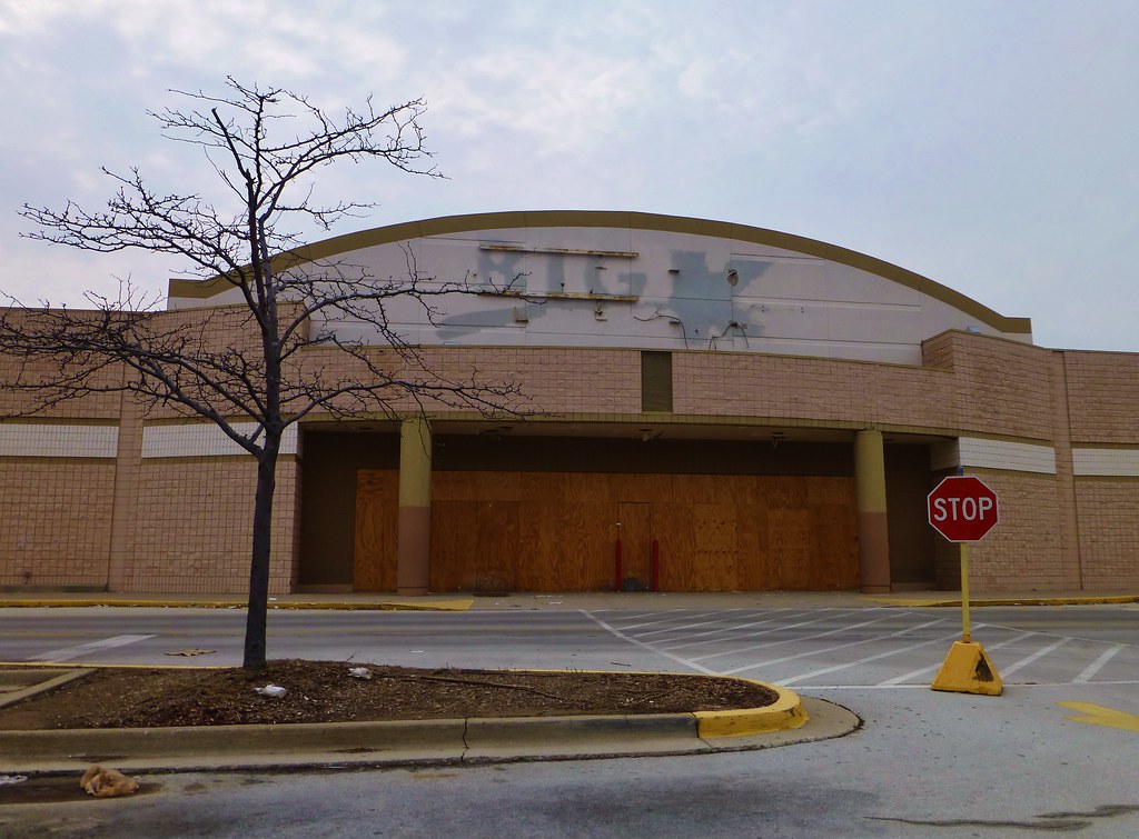 Former Kmart Trotwood Built 1994 as a replacement for a ne… Flickr