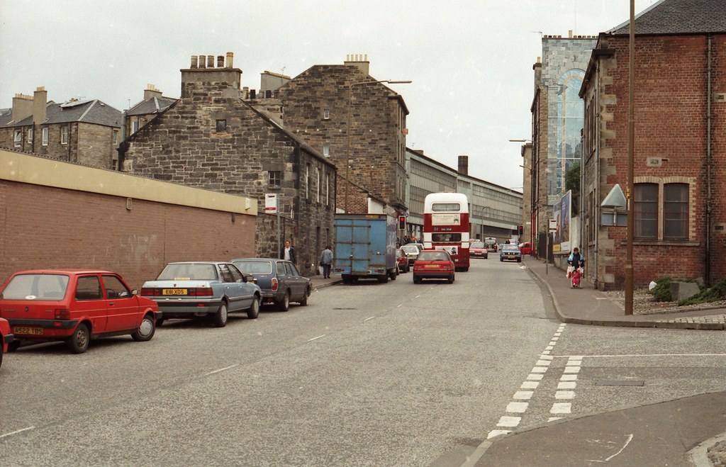 BONNINGTON ROAD, EDINBURGH 1992 [92/033] NG Photograph © S… Steven S Flickr