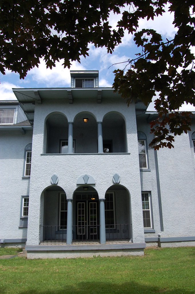 Tompkins Street Cortland, NY Side view of the house at 3… Flickr