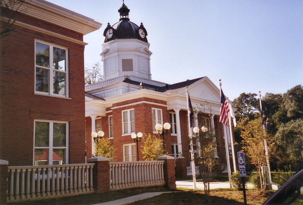West Feliciana Parish Court House (St. Francisville, La.) a photo on