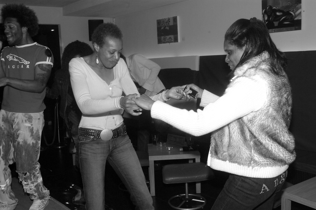 DSCF6670 Sugar Shack Singers with Ingrid & Asha B&W Flickr