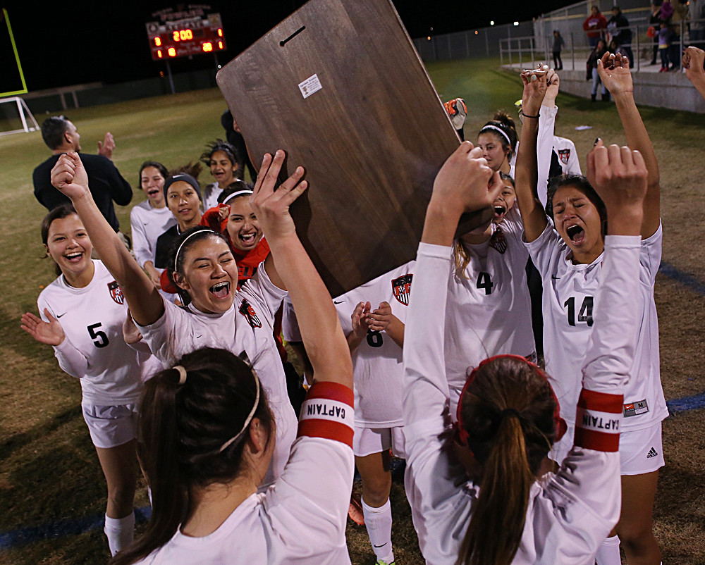 Soccer Fowler High School girls varsity soccer team celebr… Flickr