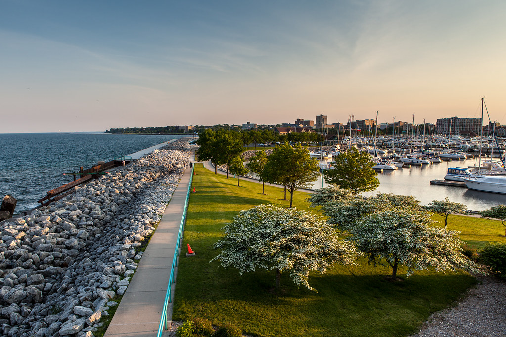 Racine, Wisconsin4305 To purchase prints of this photo, p… Flickr