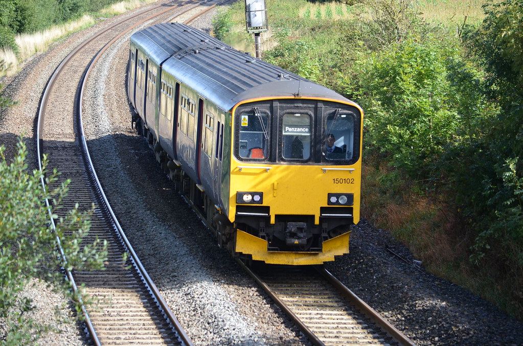 First Great Western 150102 Willand, Dean Hill Road Bridg… Flickr