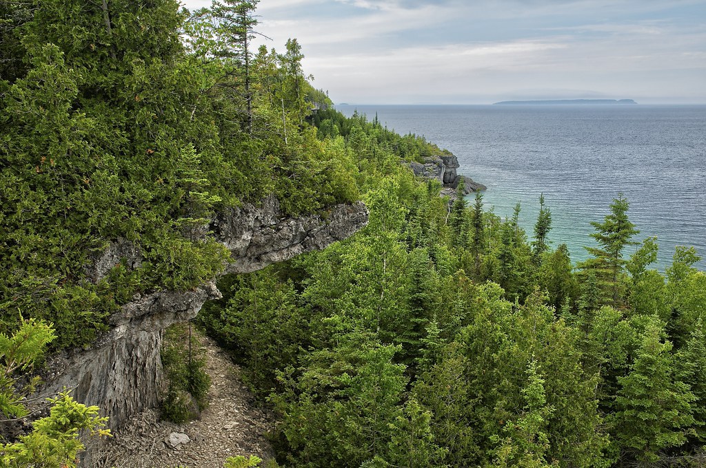 overhanging point, bruce peninsula national park, ontario Flickr