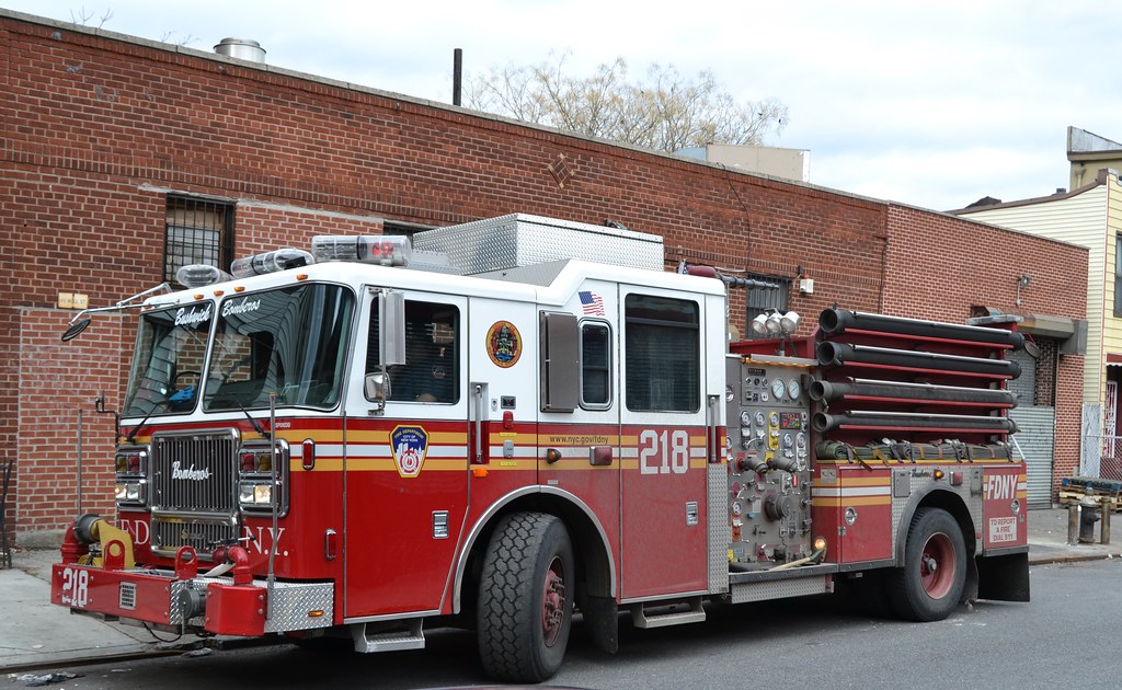 FDNY ENGINE COMPANY 218 | www.facebook.com/groups/nycfirebuf… | Flickr