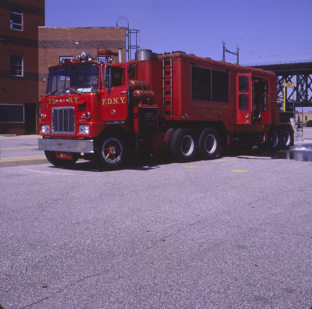 FDNY Super Pumper System 5/81 FDNY Super Pumper System … Flickr