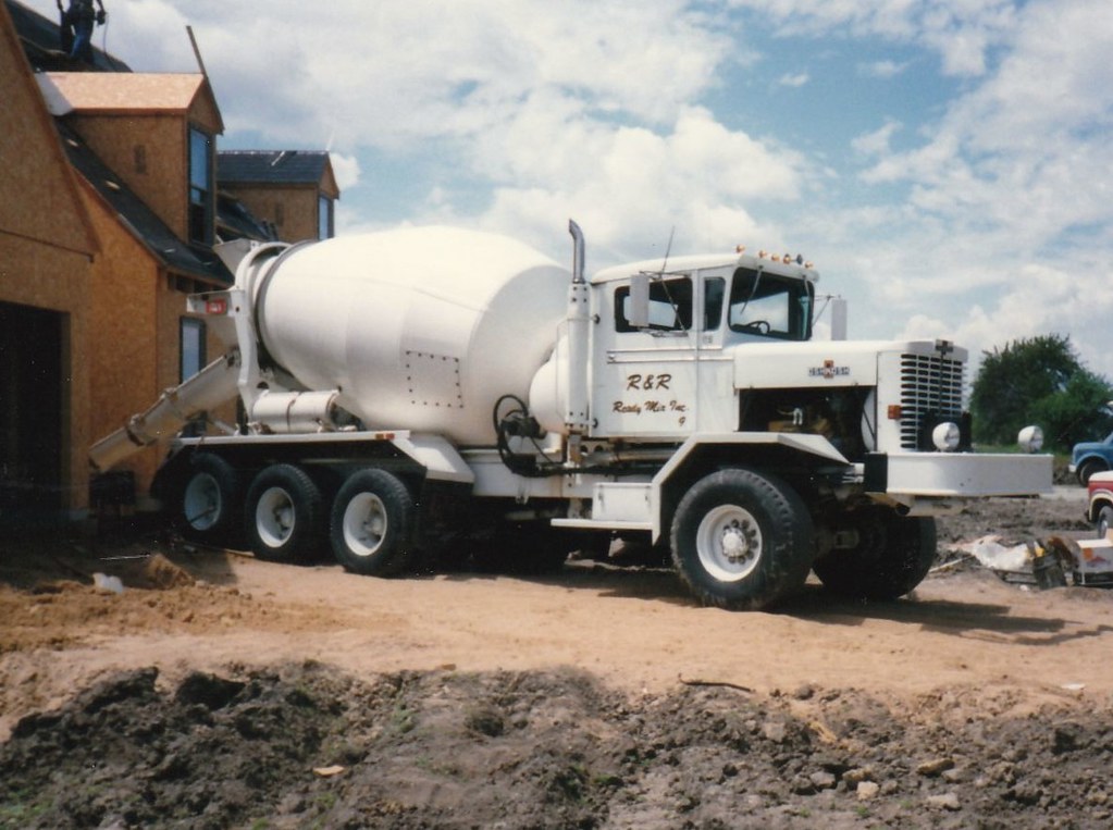 R&R01a_0002 Huge Oshkosh concrete truck owned by R&R Ready… Flickr