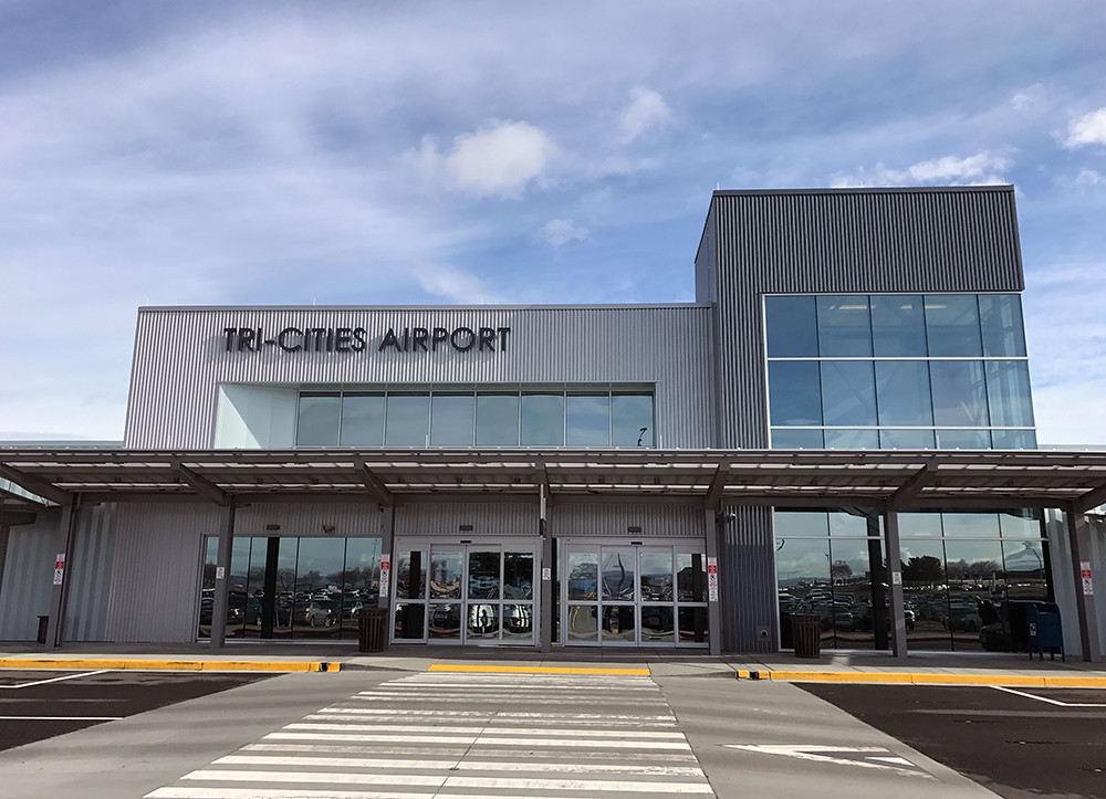 Flickriver Photoset 'Pasco Airport (2017)' by Matt McGee