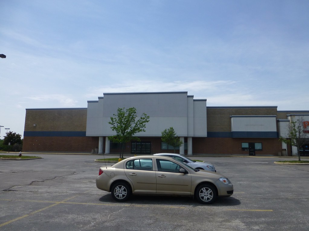 Former PetSmart in Maple Heights, Ohio a photo on Flickriver