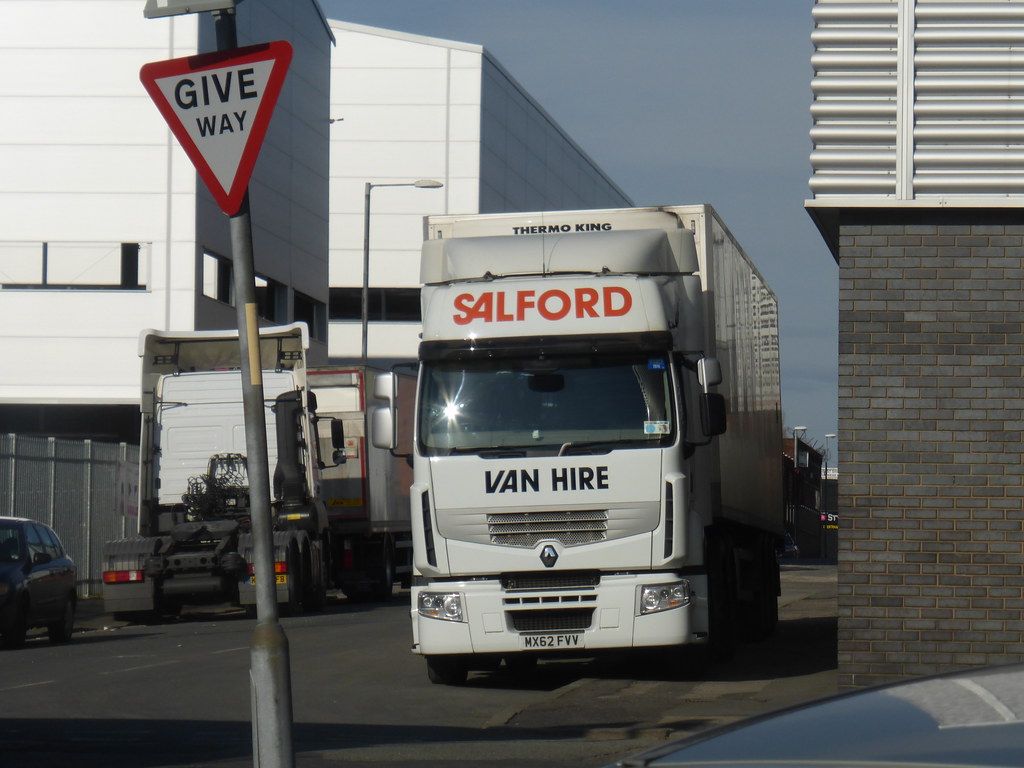 Thermo King A Salford Van Hire truck seen parked on Woolle… Flickr