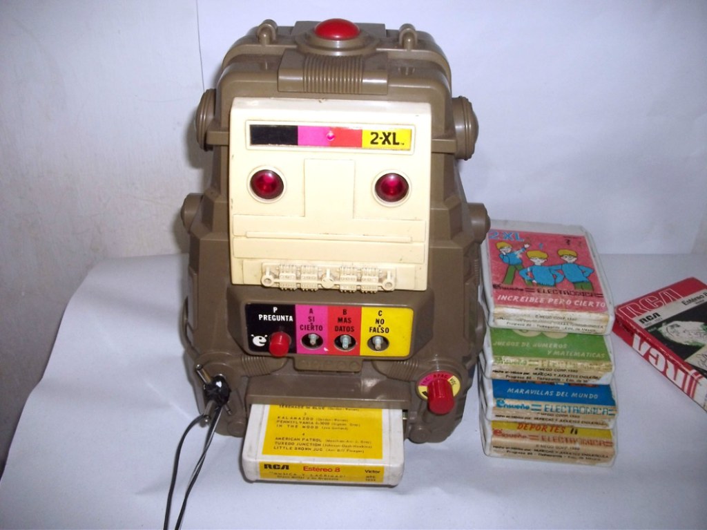 kcgrobotensueno2xlde19784casetes8tracksvintaged… Flickr