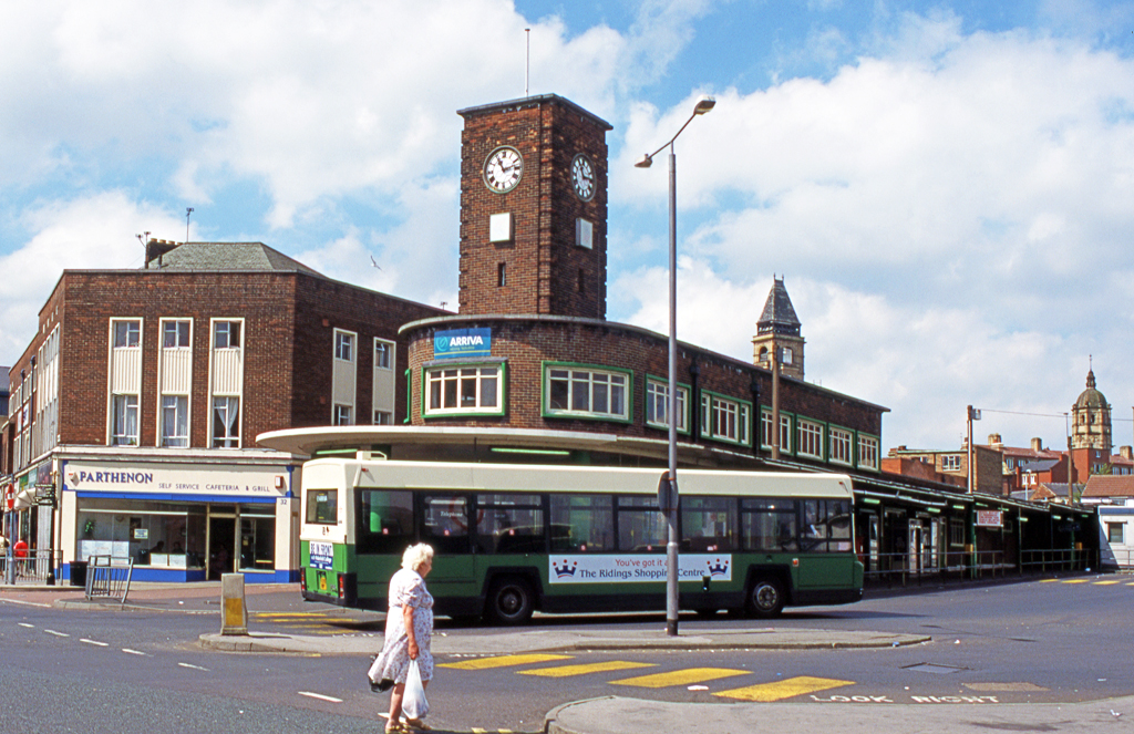 Former Wakefield bus station A photo taken in 1995, when t… Flickr