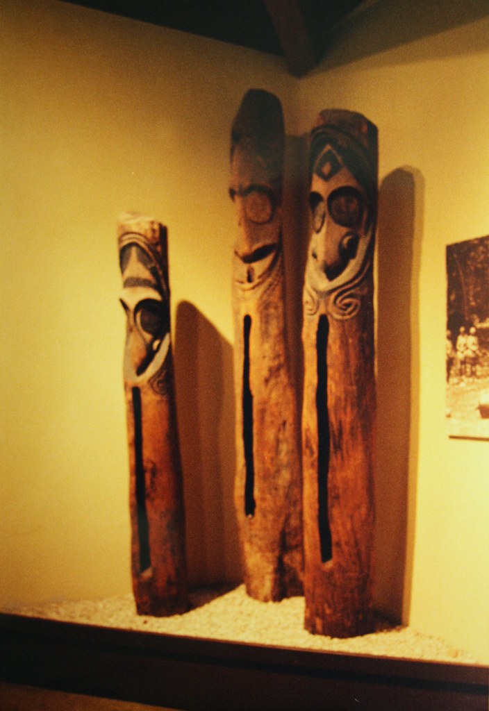 Wood Musical Instruments Museum, Honolulu, Oahu; di… Flickr