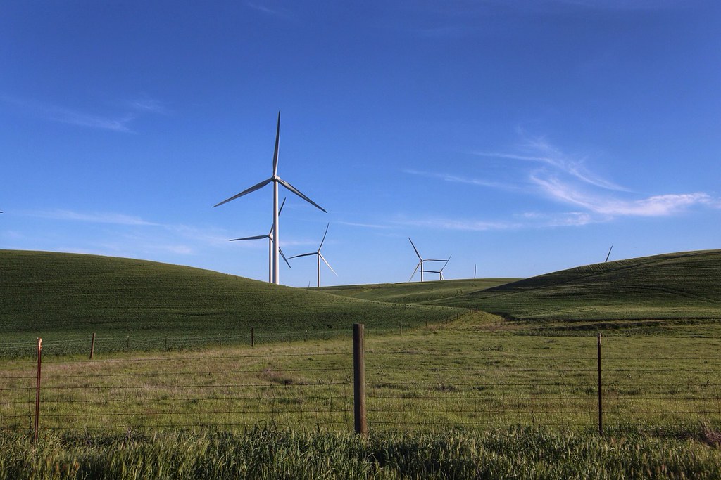 Windmill Farms The windmill farms around Currie Road off o… Flickr