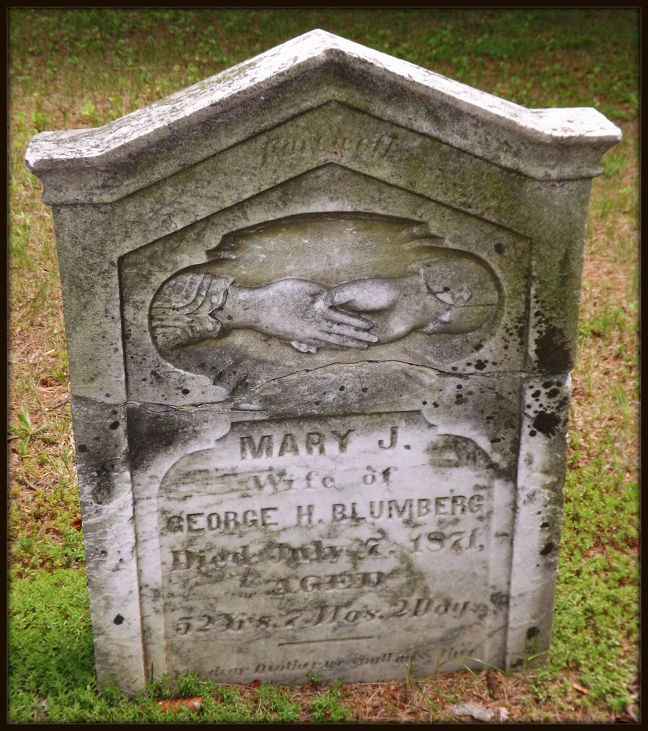 Royal Oak Cemetery Headstone, Mary J. Blumberg The incise… Flickr