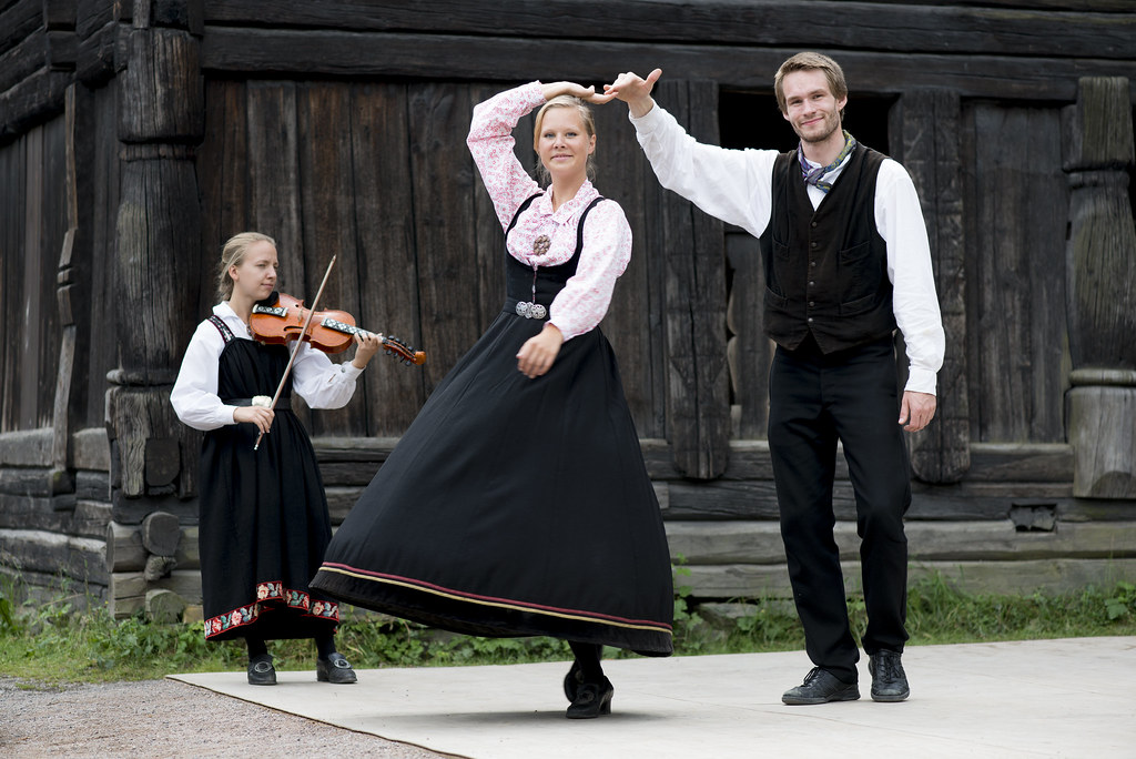 Folkedans Folk Dancing Photo Norsk Folkemuseum / Morten… Flickr