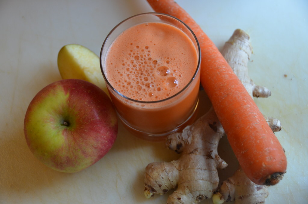 Juicing Juicing fresh fruit & veggies Rob Bertholf Flickr