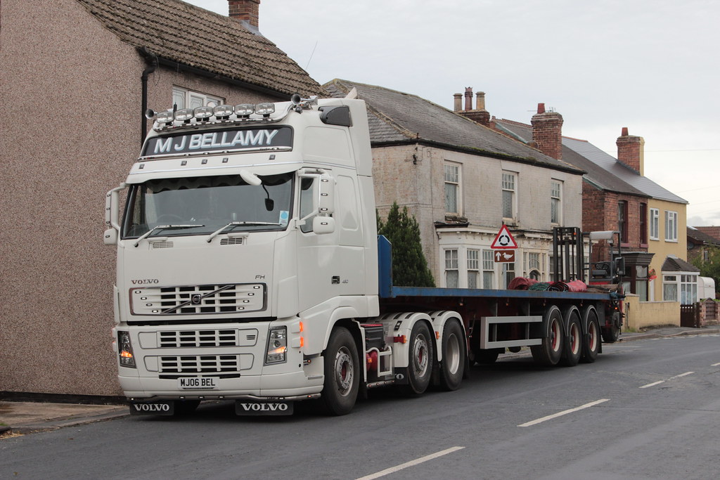 M.J. Bellamy, Crowle MJ06 BEL. Volvo FH 480. Wharf Road Cr… Flickr