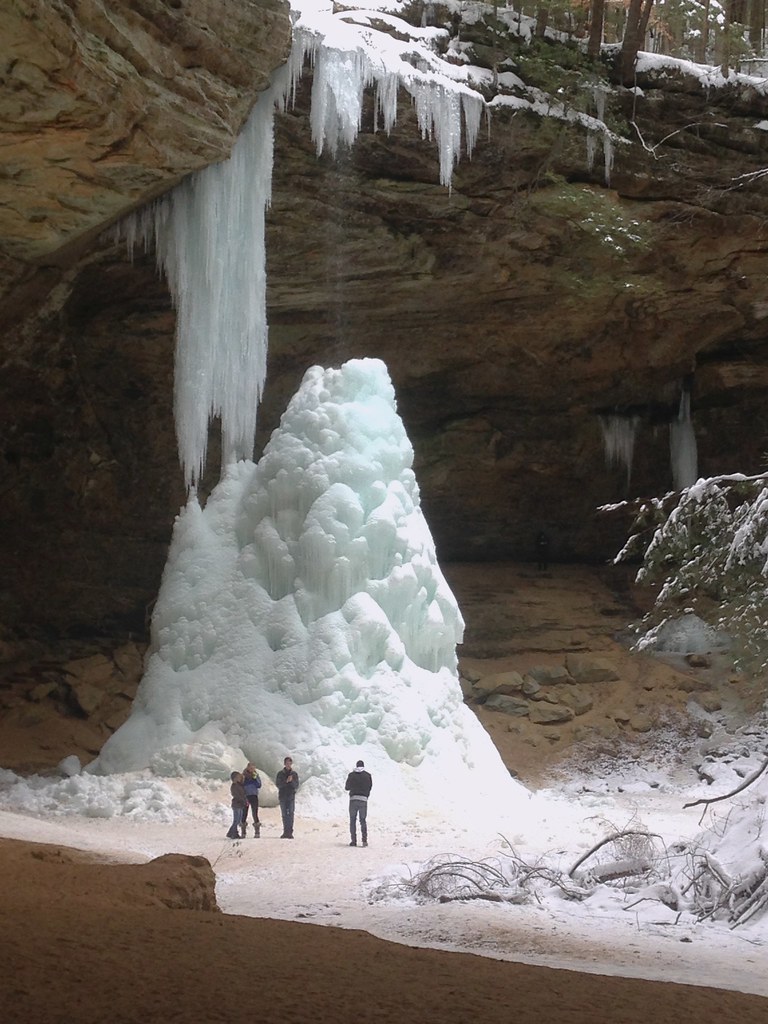 Ash cave frozen waterfall Ash Cave Frozen 90 foot Waterfal… Flickr