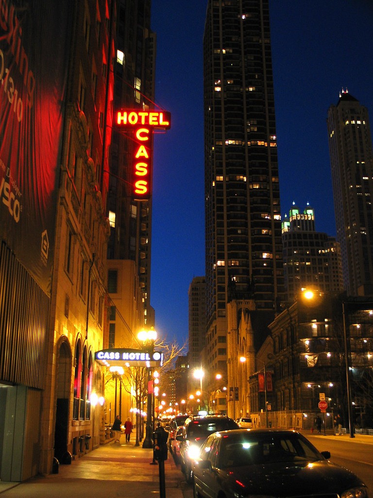 Hotel Cass Chicago, April 2005 comment diton Flickr