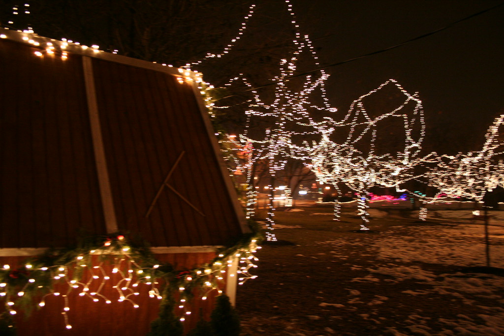 IMG 3829 Christmas Lights in Lincoln Park, St. Charles, IL