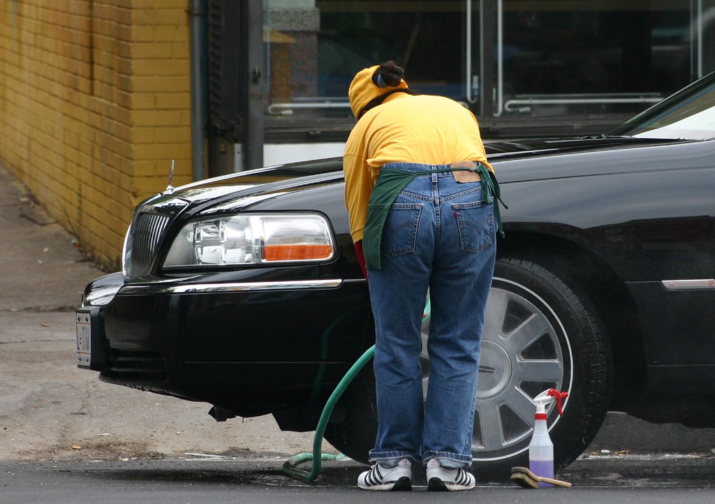 Mr. Wash Car Wash on 13th St. David Flickr