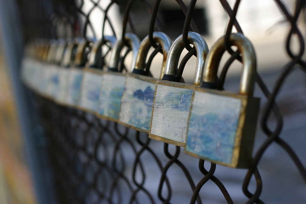 locks each lock had a picture on it. most of them were wor… Flickr
