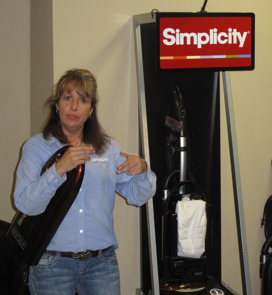 Vacuum Cleaner Museum, St. James (Mo.), 12 April 2014 Flickr