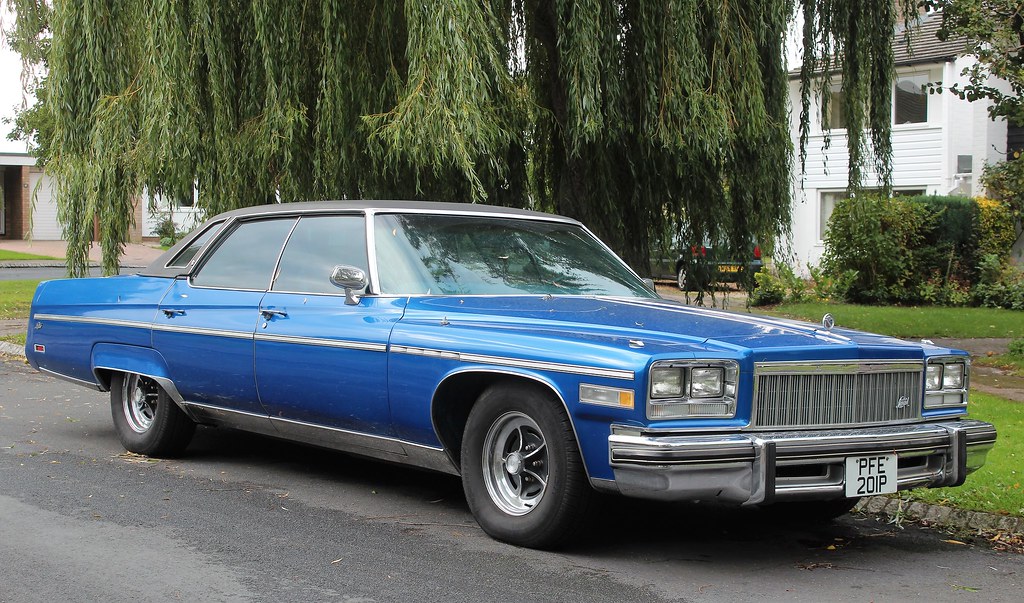 PFE 201P (2) 1976 Buick Electra 225 Limited 4door hardtop… Flickr