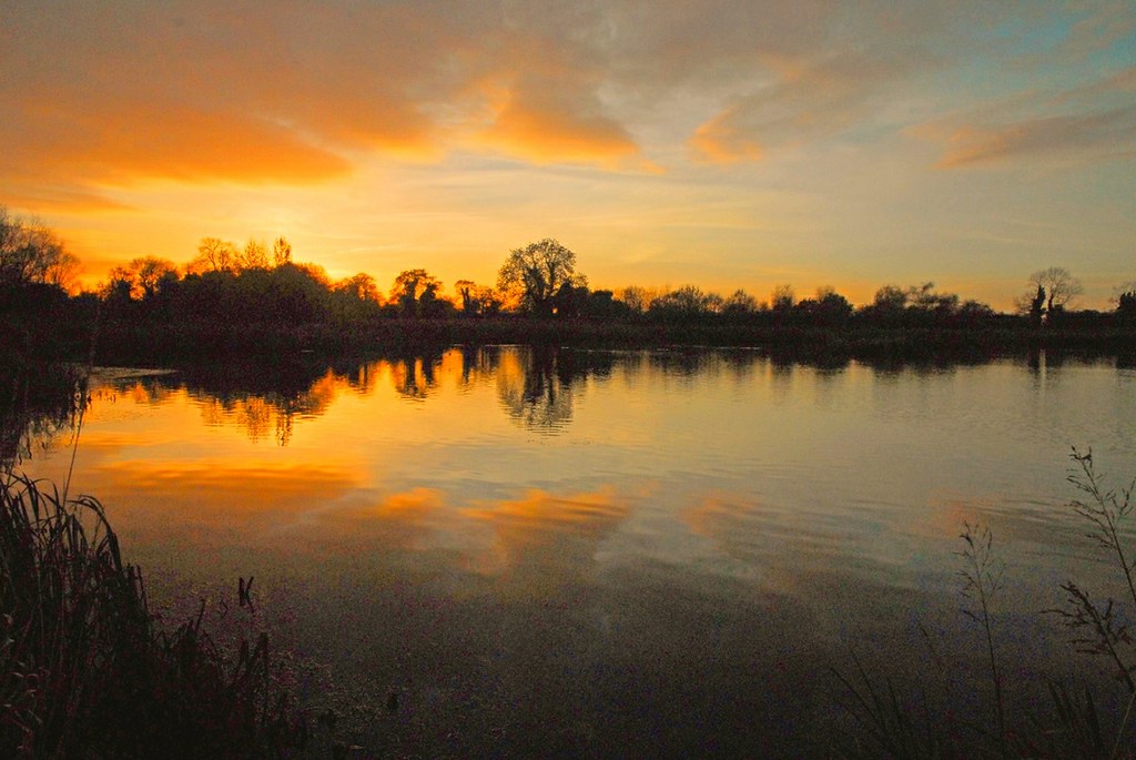 sunset at Middleton Lakes RSPB Middleton Lakes near Tamwor… Flickr
