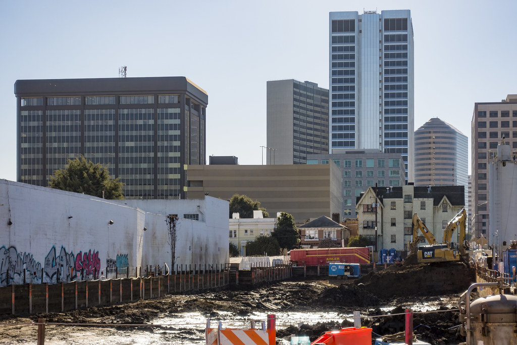 Valdez Street, Oakland Photo by Sergio Ruiz SPUR Flickr