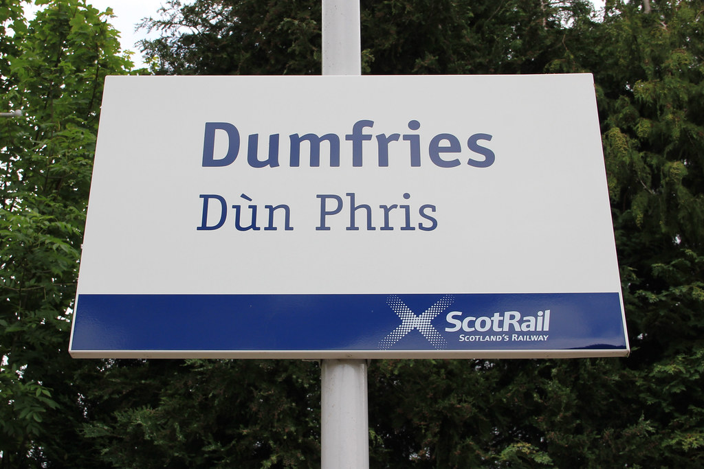 Dumfries railway station sign. 2015 Dumfries railway stati… Flickr