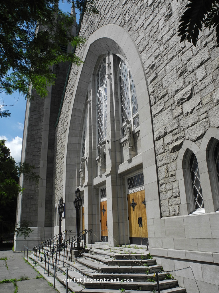 Eglise NotreDamedelaPaix 12 Read more Vanishing Mont… Flickr