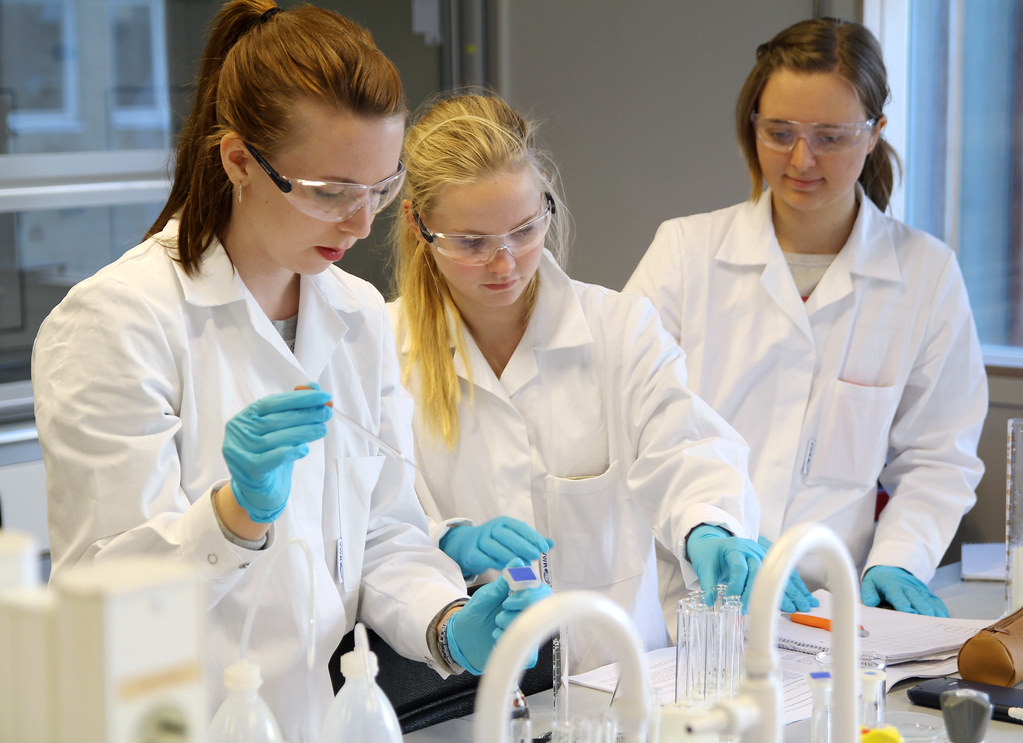 Bachelor Students Chemistry Lab Chemistry Bachelor