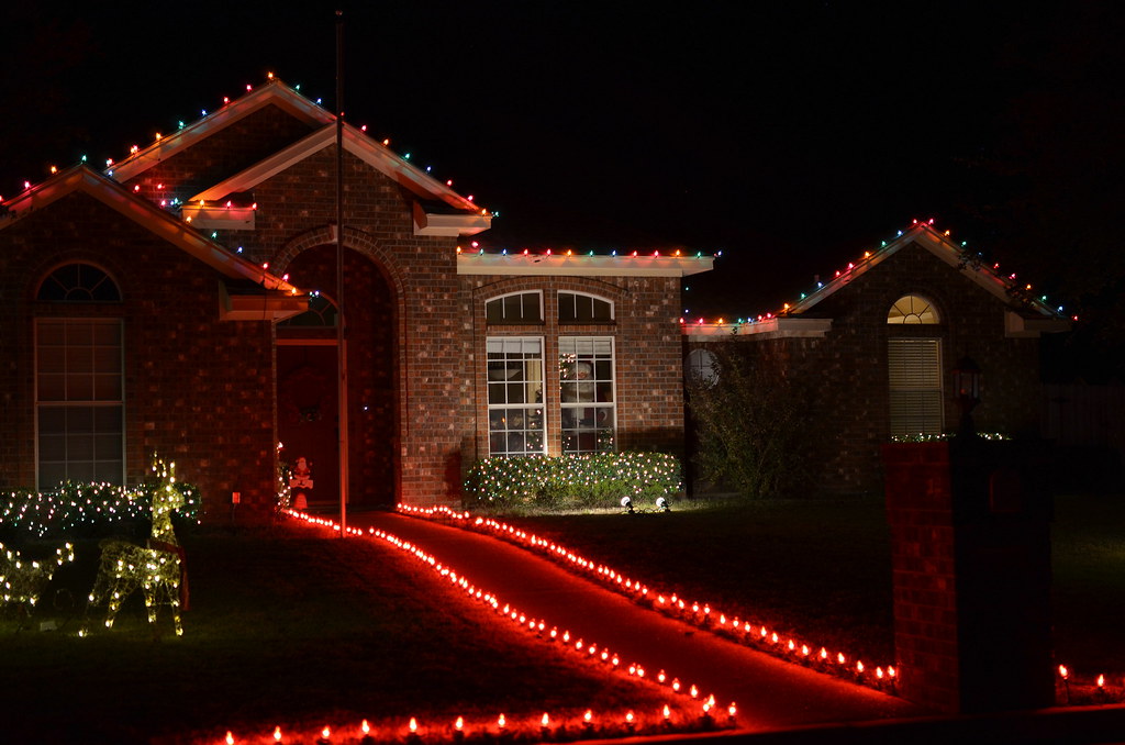 Let the Season Begin People were putting up Christmas deco… Flickr