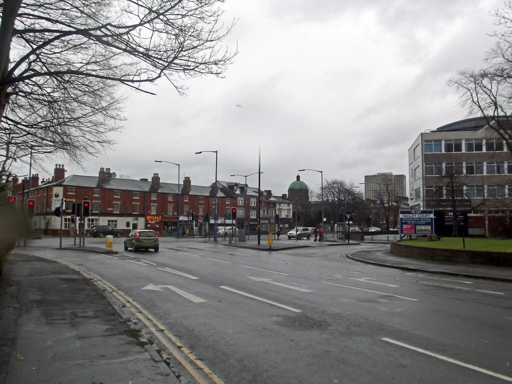 Hagley Road, Edgbaston from Chad Road A wet Hagley Road in… Flickr