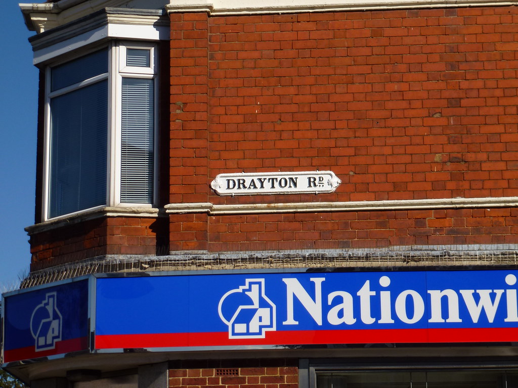 Drayton Rd Junction with High Street, Kings Heath AZ 133