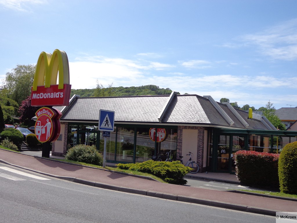 McDonald's La Rivière Saint Sauveur Cours Jean Vienne (Fra… Flickr