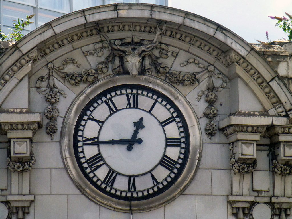 Clock, London Bridge Station 1886, London SE1 a clock on t… Flickr