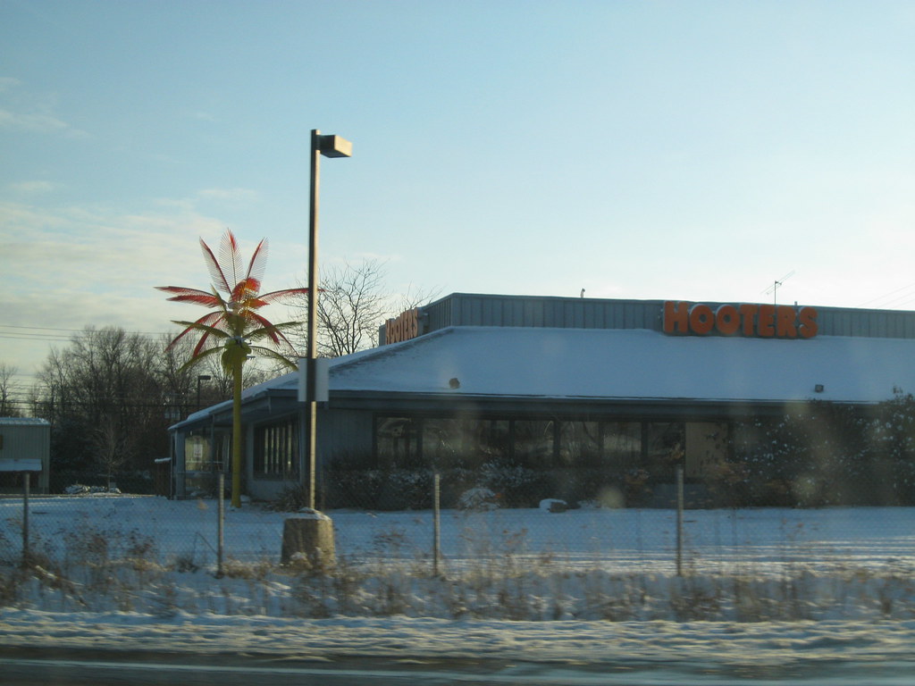 Former Hooters/Denny's, Glen Este/Withamsville, OH Flickr