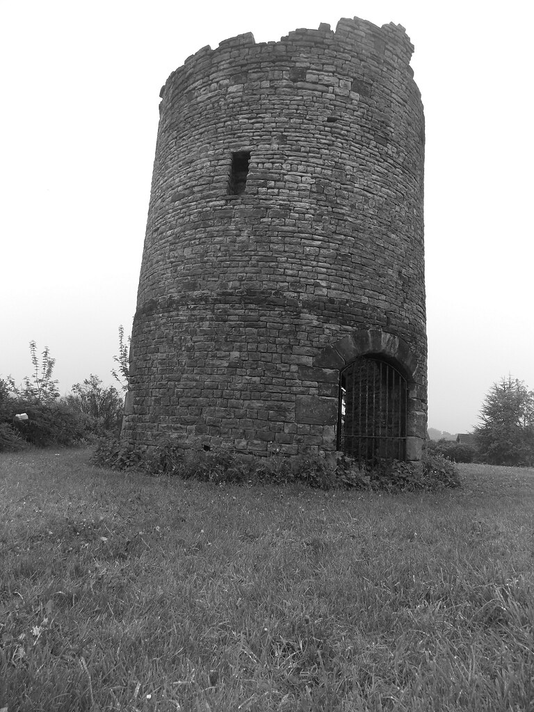 DSCN3503 Old windmill on the hill in Kidsgrove Twistedmind Photography Flickr