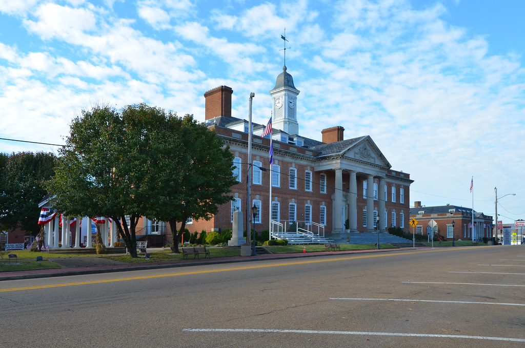 HARDIN_NIA_5278 Hardin County Courthouse Savannah TN. Buil… Flickr