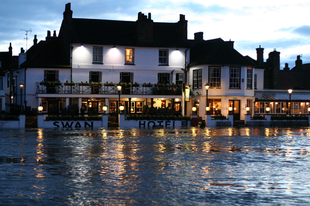 The Swan Hotel, Staines (10 Feb 2014) Reflections on water… Flickr