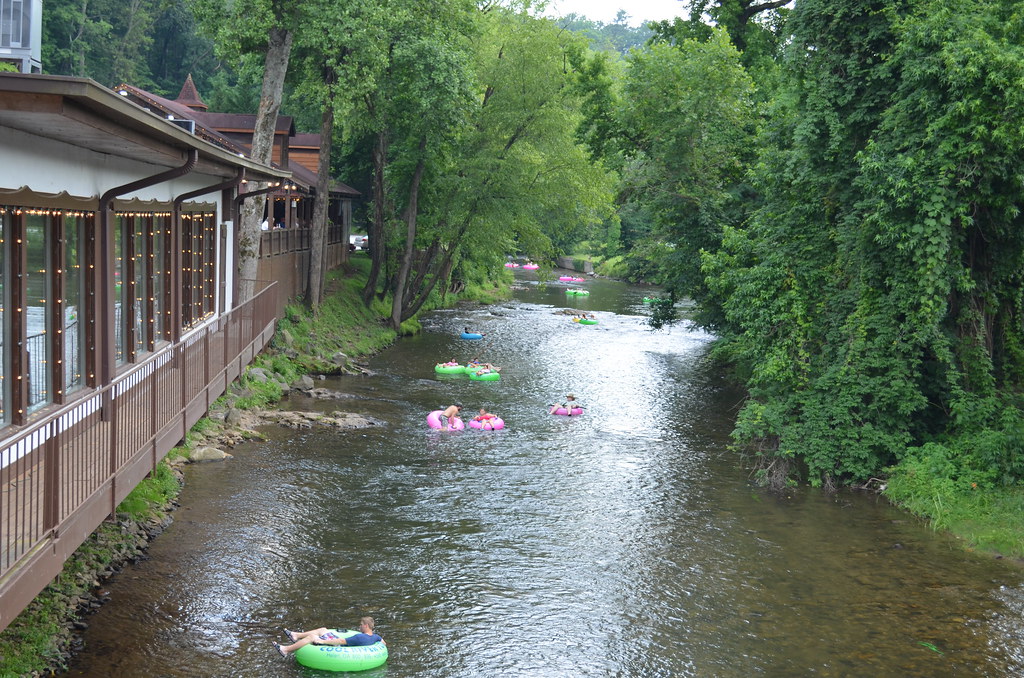 Tubing on the river William McKeehan Flickr
