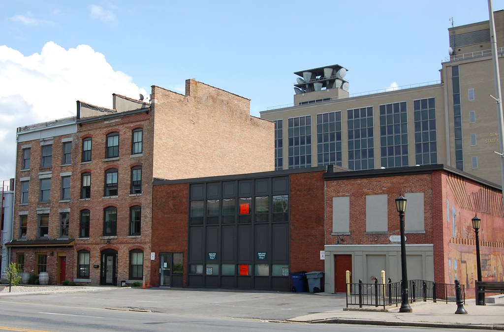 Old Canal Warehouses Syracuse, NY Old canal warehouses … Flickr