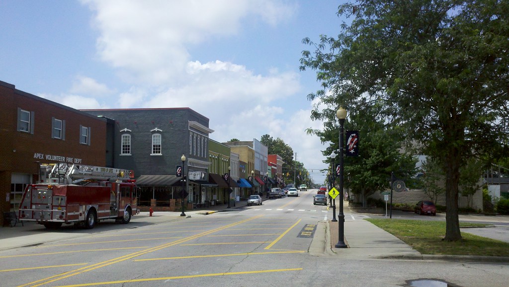 apex_nc_downtown Apex, NC downtown Bob Poliachik Flickr